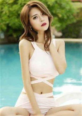 外出2电影女乘务员是谁