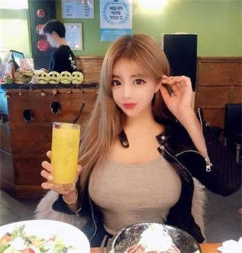 各种被开膛破肚的女尸