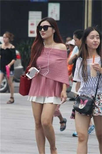 男女车震图片