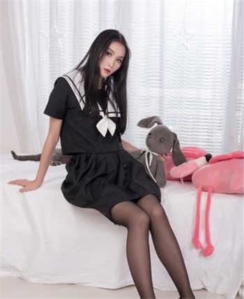 双马尾少女赛高酱开车