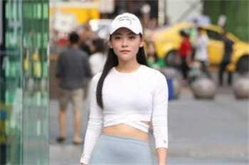繁星汉化图书女管理员