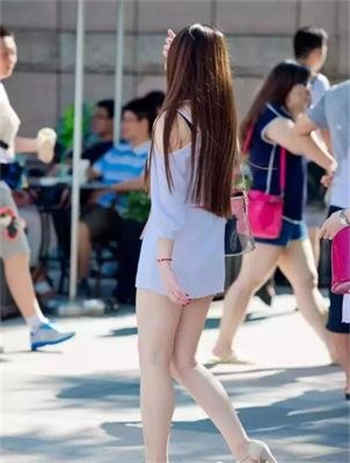蝴蝶忍清凉照片