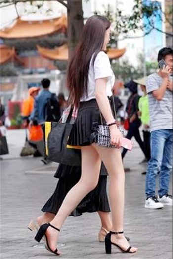 杨过黄蓉后院乱风流