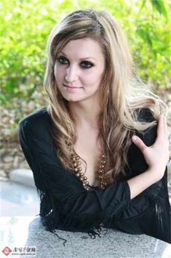 陆少你老婆跑了白芷宁