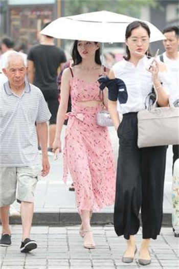 葫芦娃大战蛇妖总洞员