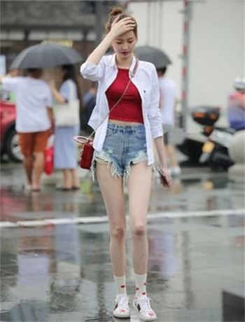 美剧四点都漏的电影