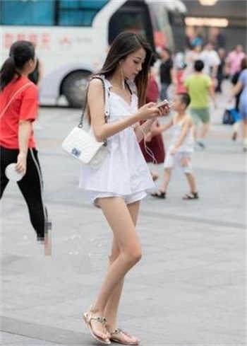 堕落的熟母教师张梦凡