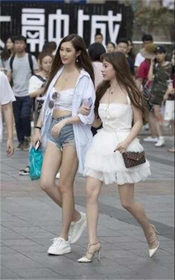 微胖女娃孩牛仔裤很显形