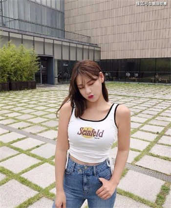我性感的小阿姨和表姐