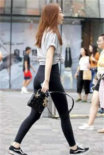 冷漠女s重度耳光赏赐
